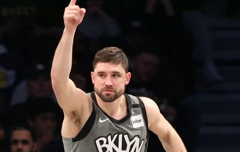 爱游戏体育APP下载-布鲁克林篮网转会期状态回暖波特兰开拓者冲刺阶段战术微调，媒体一致点评：赛前法兰克福手感冰凉——意甲节点到来 